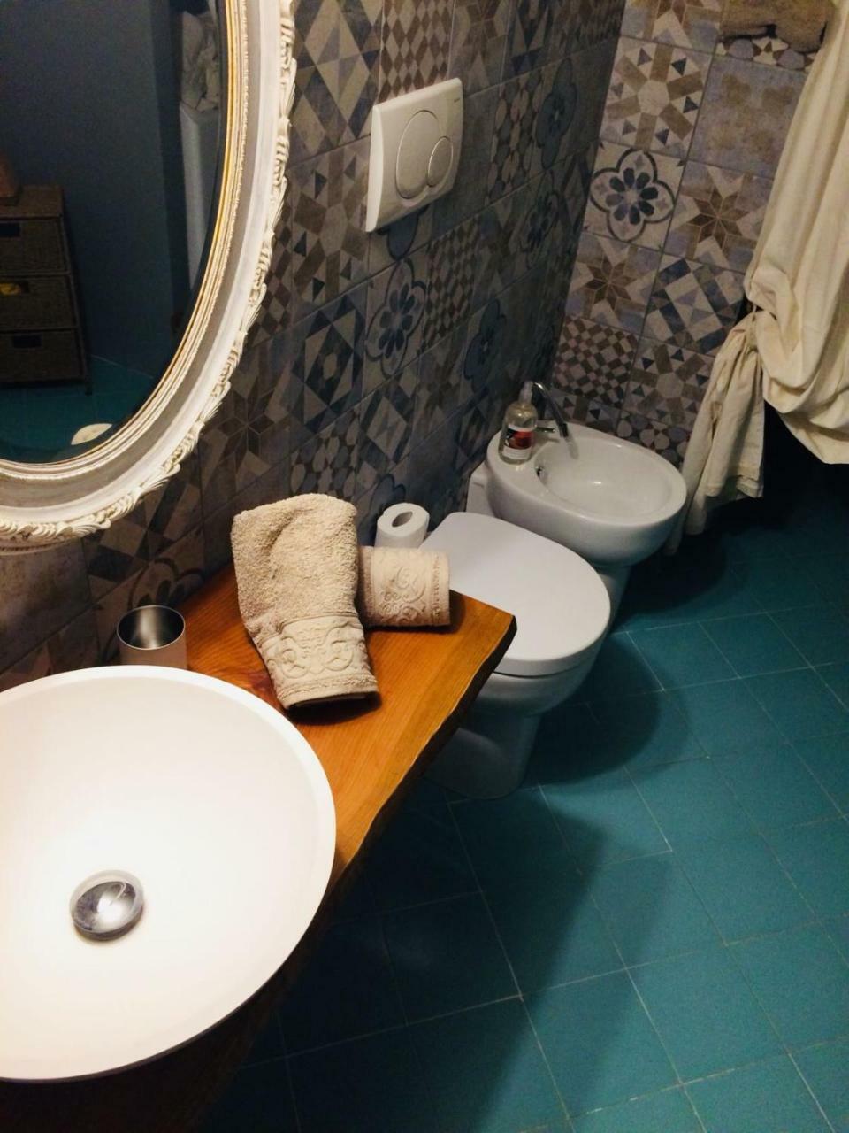 Easy Room Colle Val D'Elsa Εξωτερικό φωτογραφία